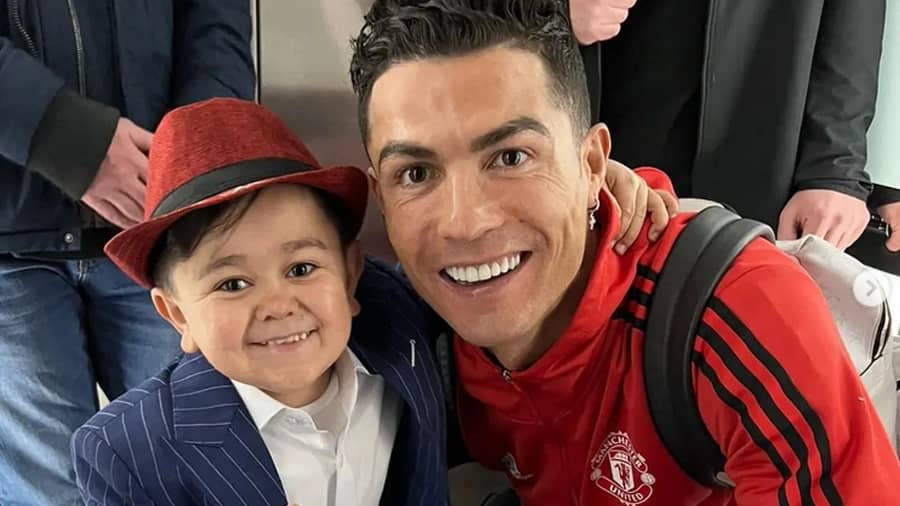  Abdu Rozik with ronaldo