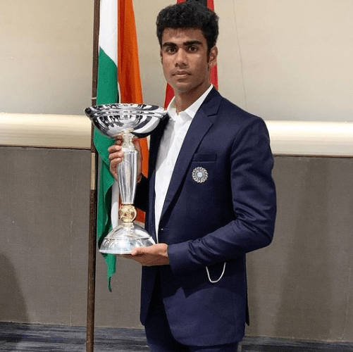 Rajvardhan Hangargekar biography