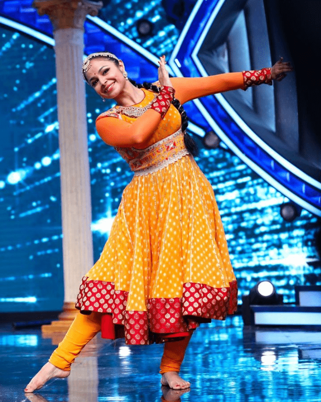 Hansvi Tonk dancer