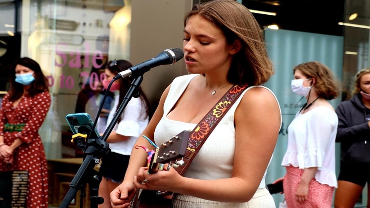 Allie Sherlock Biography, Age, Career, Net worth, Family And More