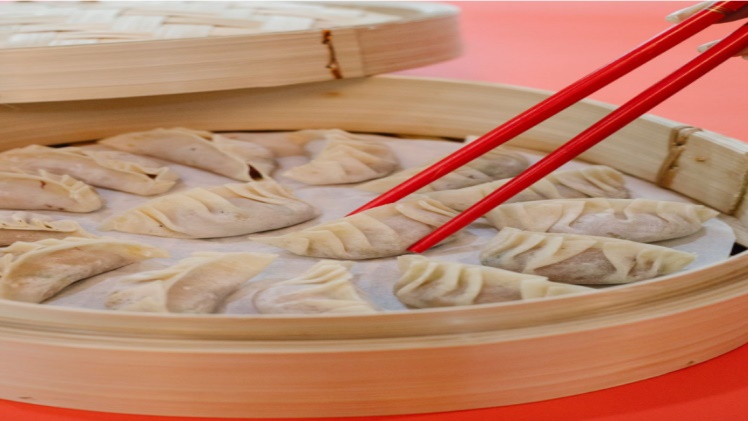 Get to Know the Chinese Steamer Pot: Features and Benefits