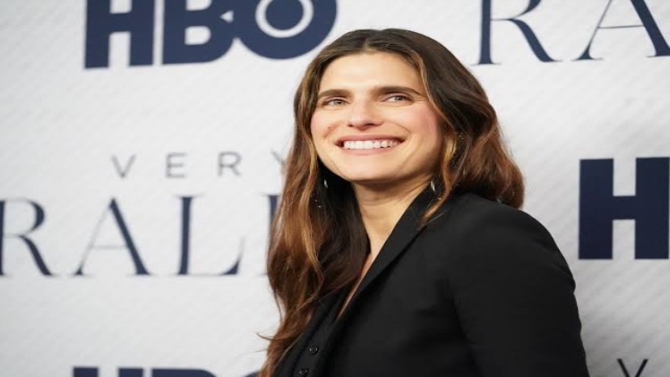 Lake Bell Biography, Age, Career, Net worth, Family And More