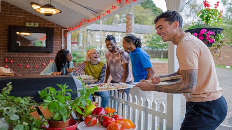 Bbqs 2u For Summer Sizzle – The Ultimate Gozney Pizza Oven Buying Guide