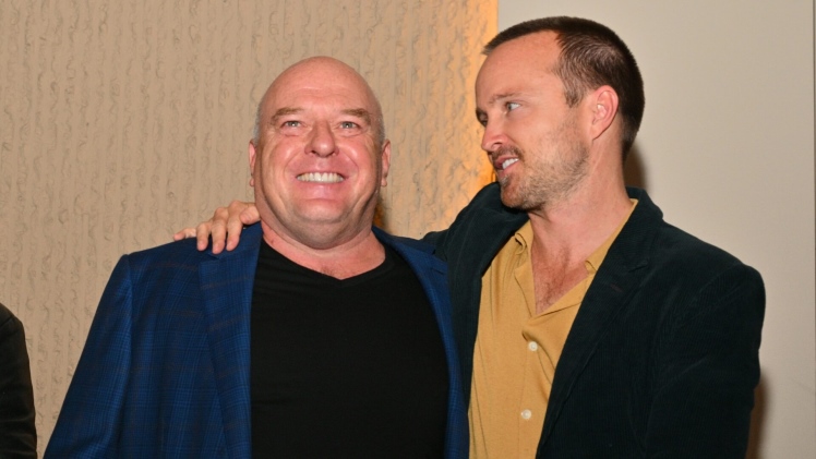 Dean Norris Biography, Age, Career, Net worth, Family And More