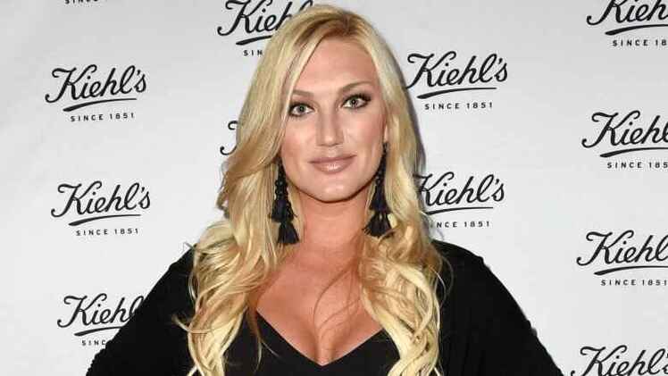 Brooke Hogan Biography, Age, Career, Net worth, Family And More