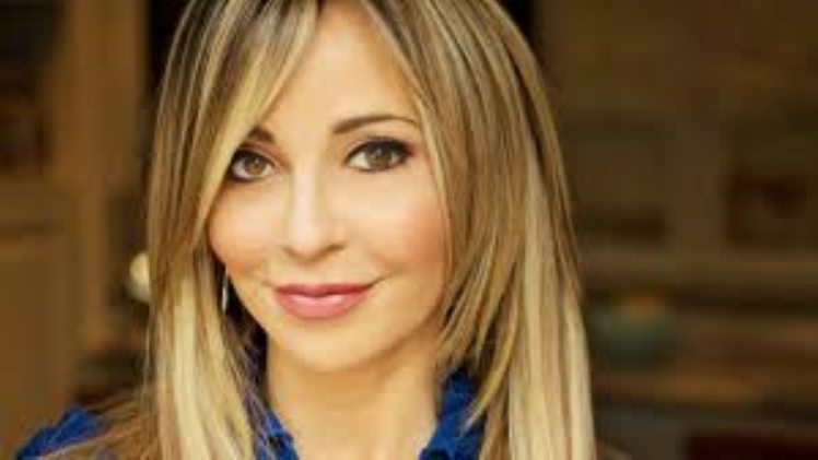 Tara Strong Biography, Age, Career, Net worth, Family And More