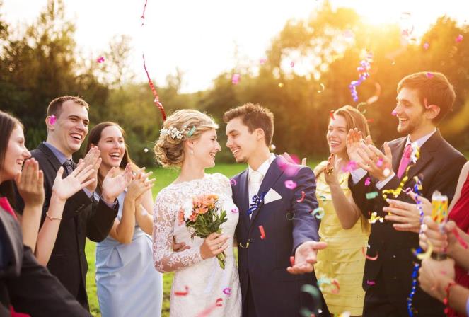 How to Choose a Wedding Dress Wholesale Supplier