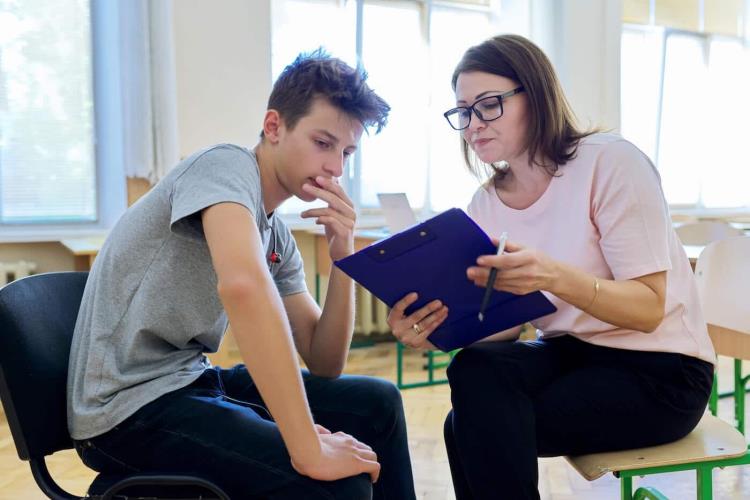 Discover the Advantages of a Master’s in School Counseling